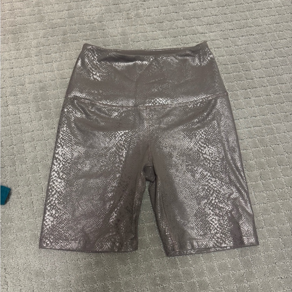 Beyond Yoga Viper bike shorts